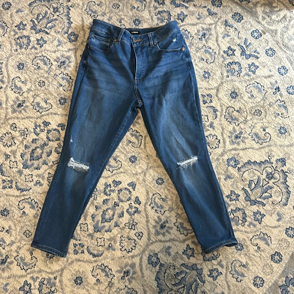 Express curvy, skinny, high-rise, medium wash jeans